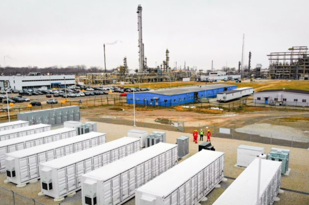 WALL STREET JOURNAL: Businesses Charge Up Batteries to Corral Power Costs